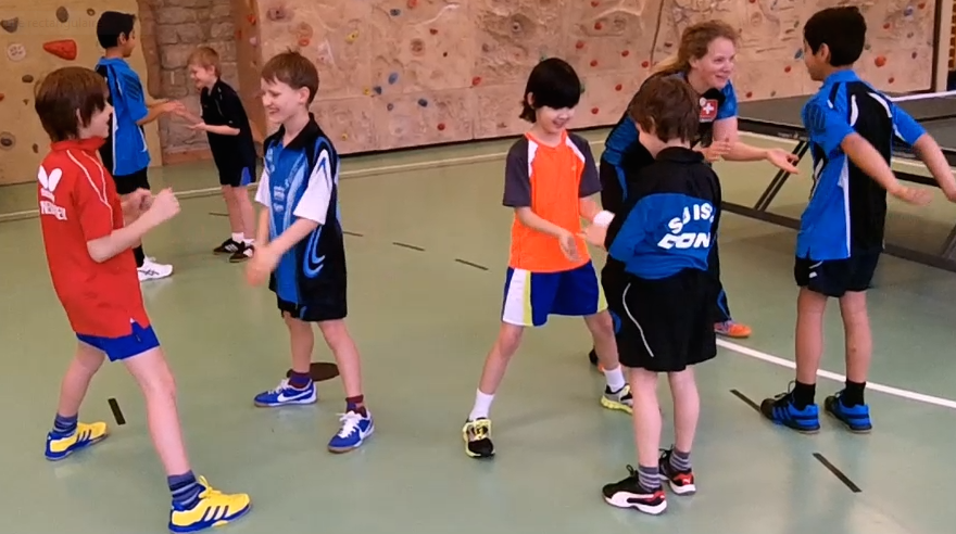 Sonja Wicki, lors d'un camp d&eacute;tection