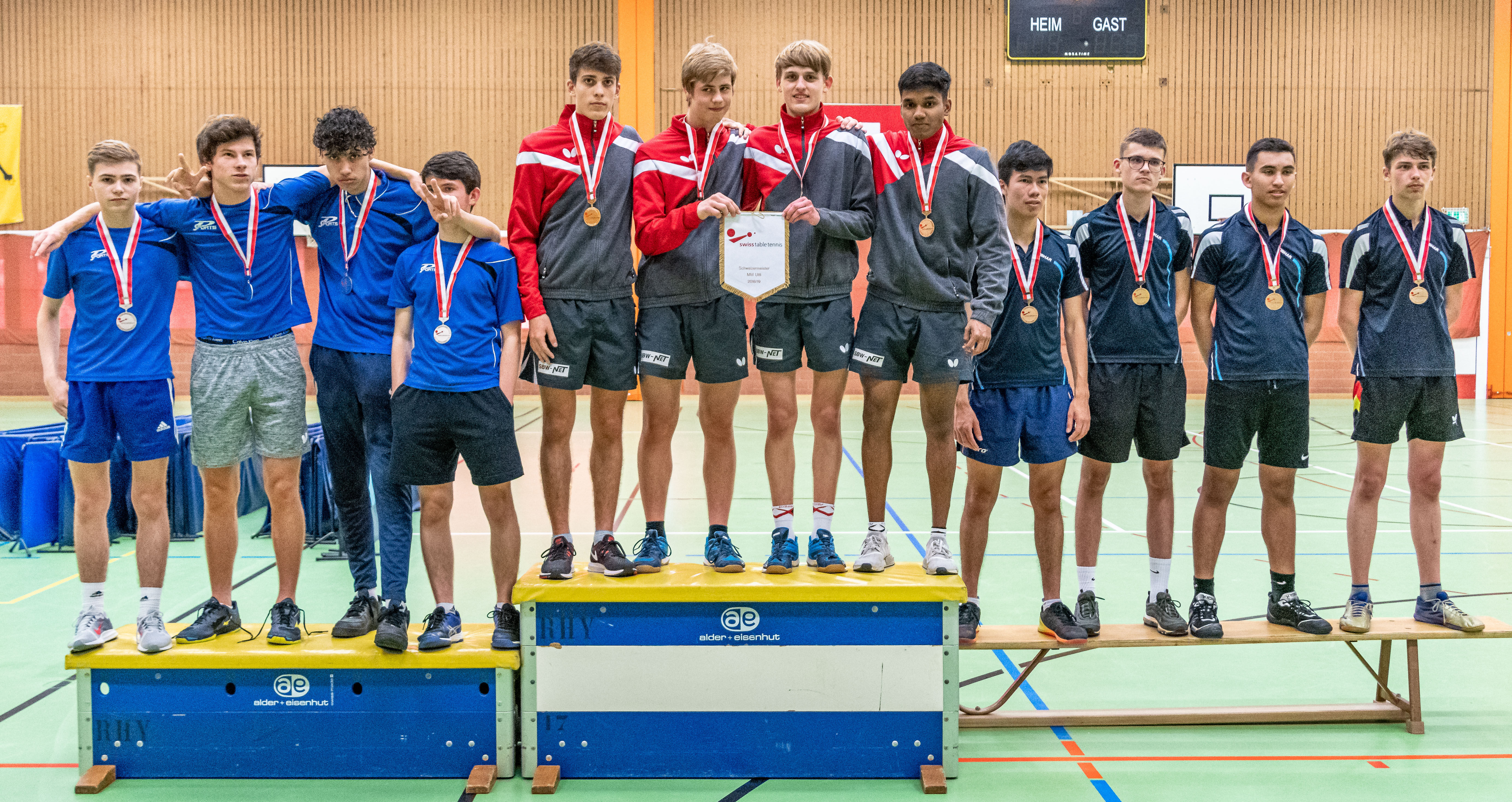 Podest U18